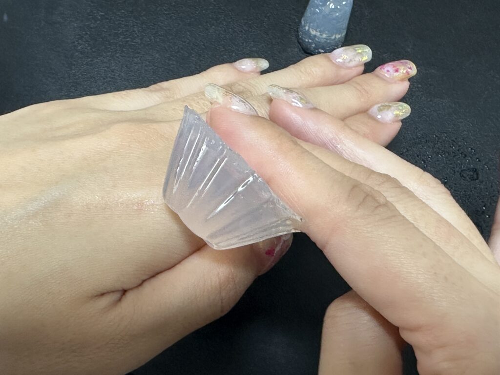 手作りのiroha petit (イロハプチ)をあてがう